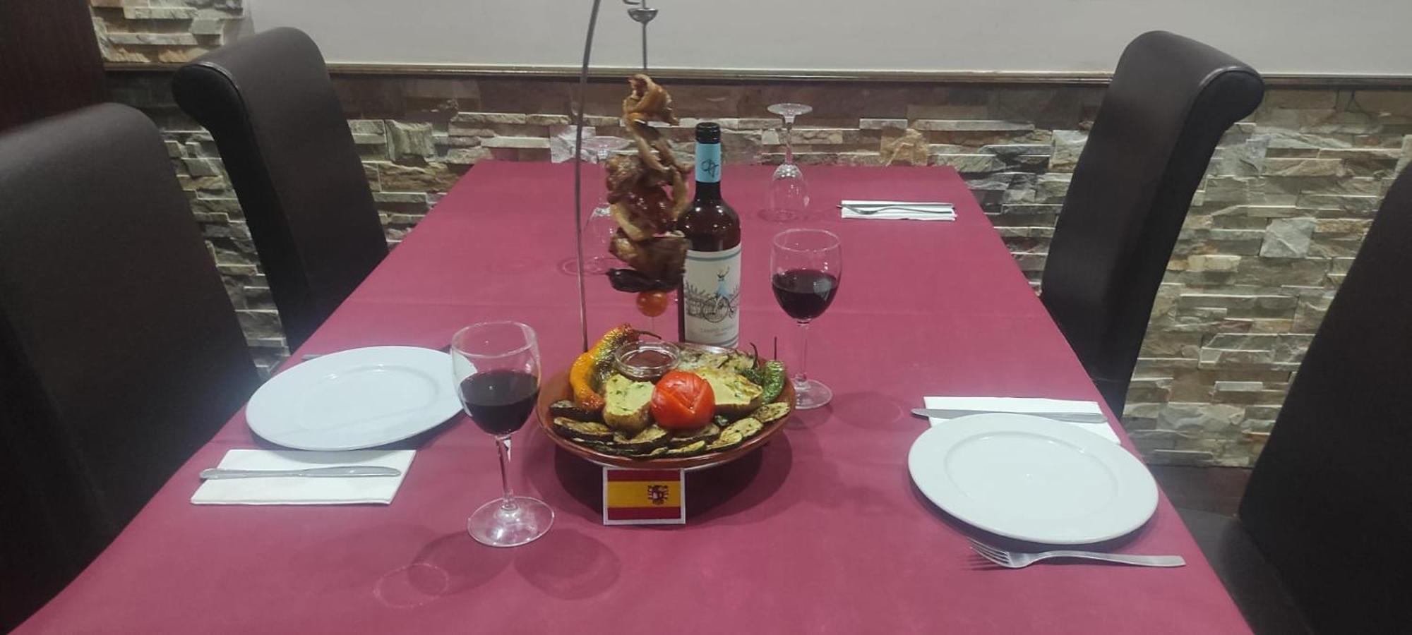 Hotel Restaurante El Patas Corral de Almaguer Ngoại thất bức ảnh