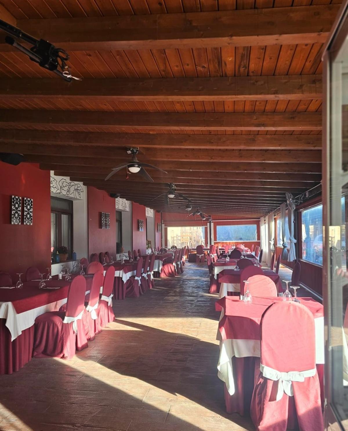 Hotel Restaurante El Patas Corral de Almaguer Ngoại thất bức ảnh
